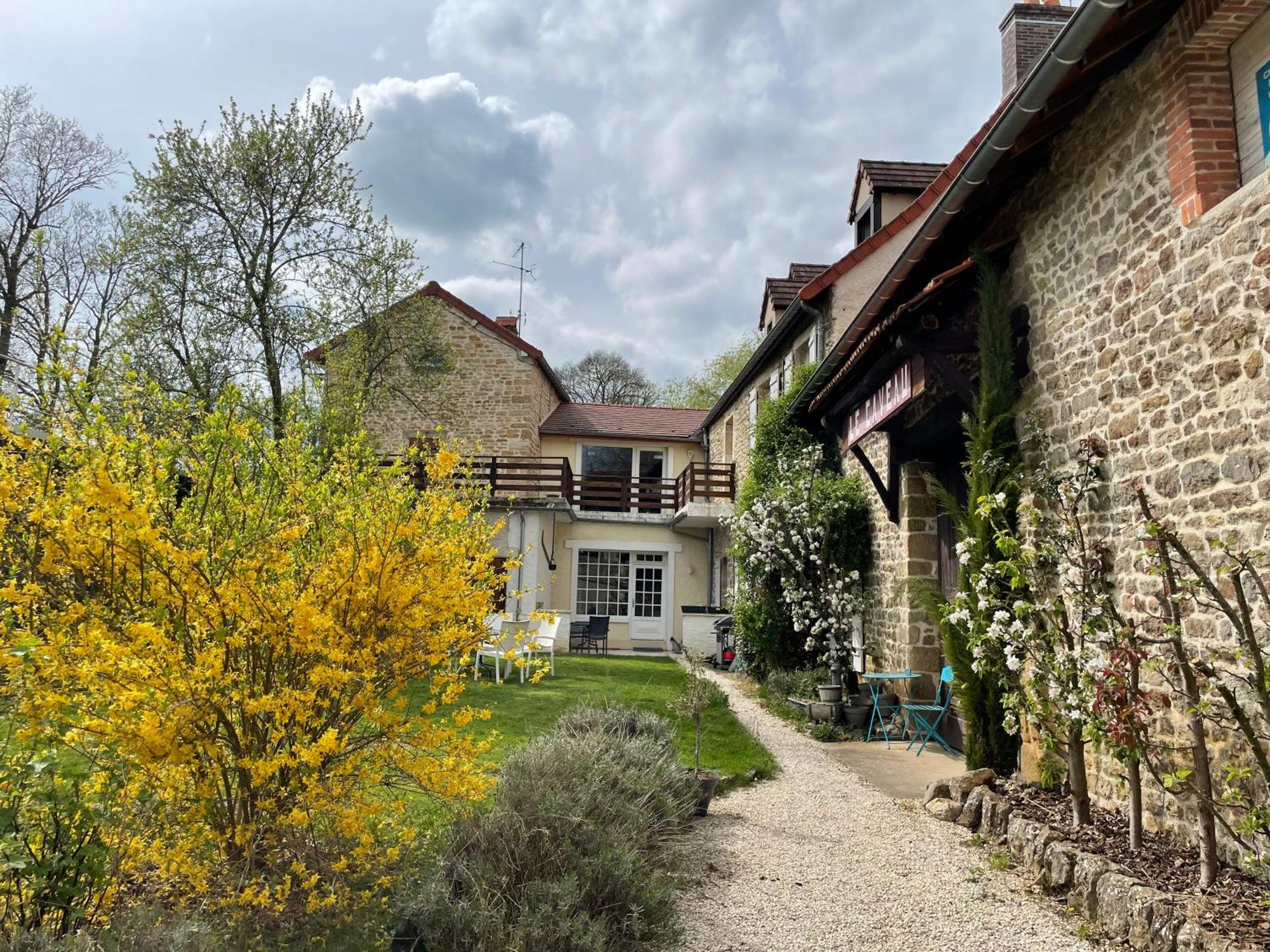 Domaine De Vandenesse Et Spa Exterior photo